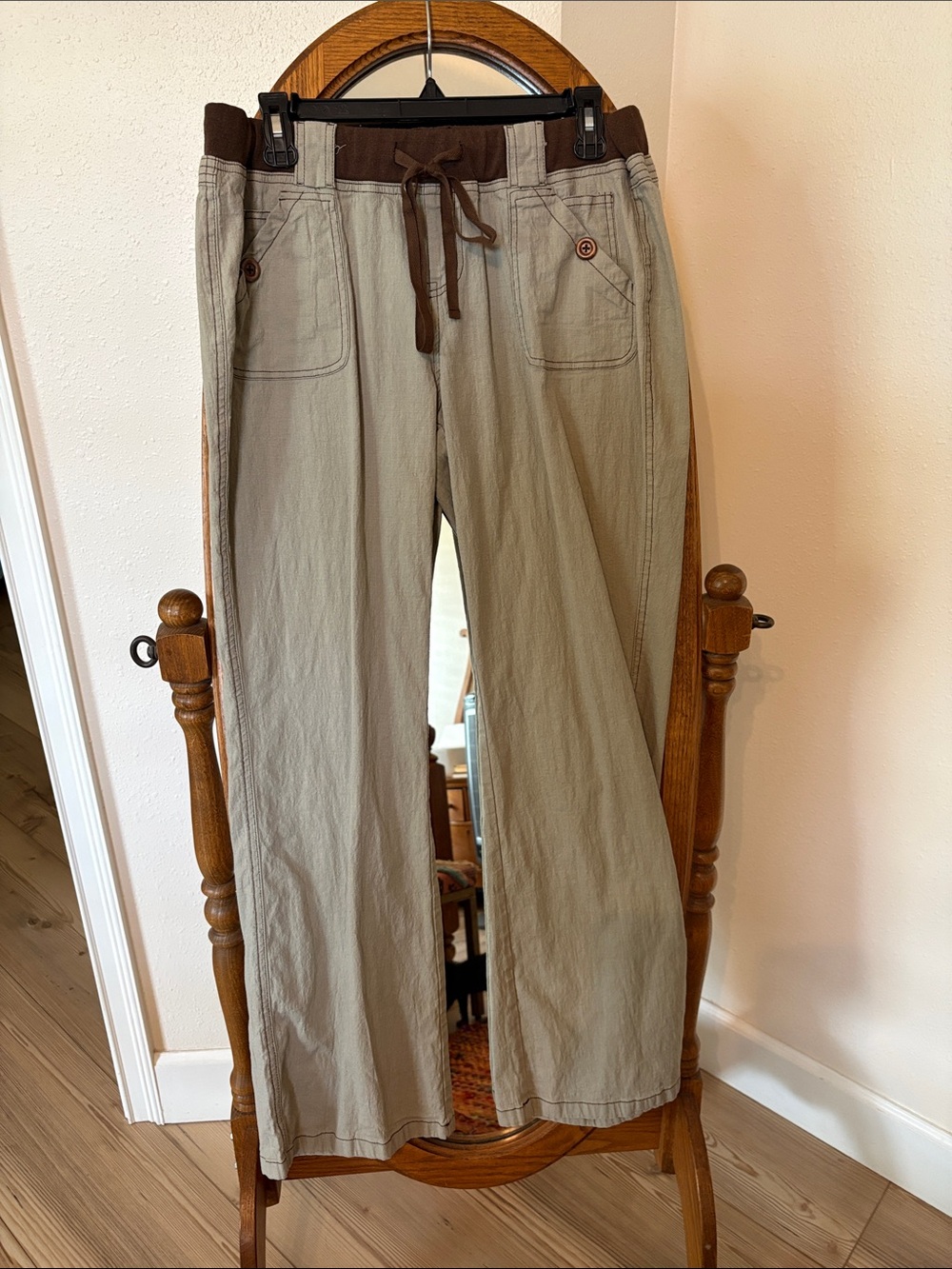 Casual Drawstring Women’s Pants in Khaki with Brown Waistband